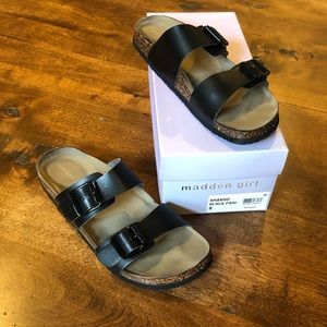 Madden Girl Brando Black Sandals Sz 8
